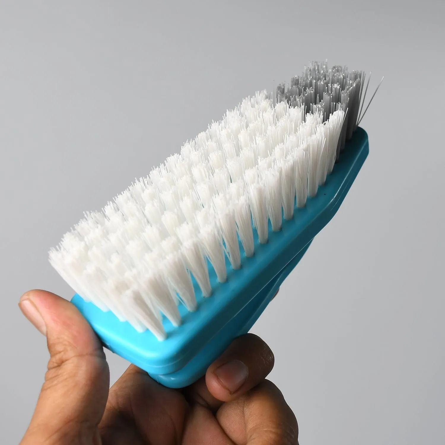 MULTIPURPOSE DURABLE CLEANING BRUSH WITH HANDLE FOR CLOTHES LAUNDRY FLOOR TILES AT HOME KITCHEN SINK, WET AND DRY WASH CLOTH SPOTTING WASHING SCRUBBING BRUSH.